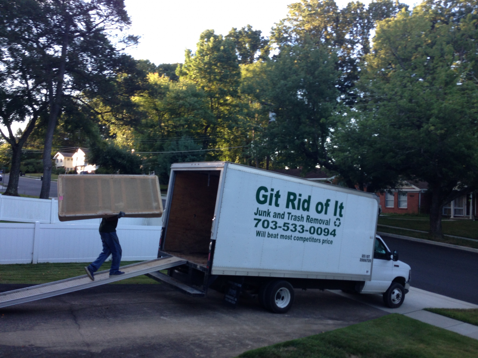 Mattress and Box Spring Removed in Washington, D.C. Git Rid of It!